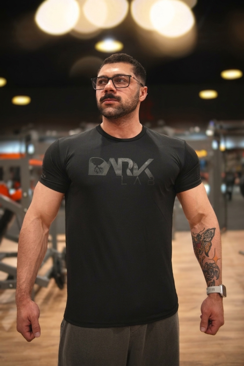 Camiseta Dry-fit Preta Caveira Dark Lab